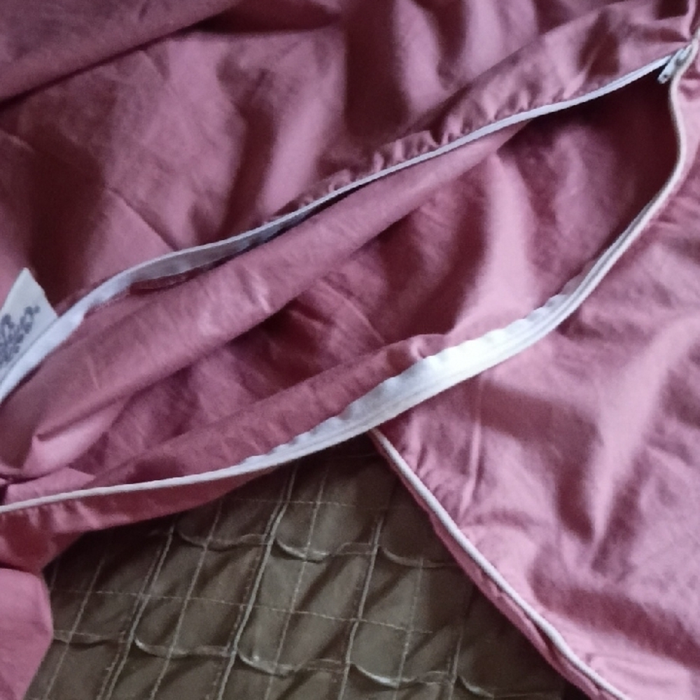 Soft Rose Cotton Pillowcase Set - Picture 5 of 6